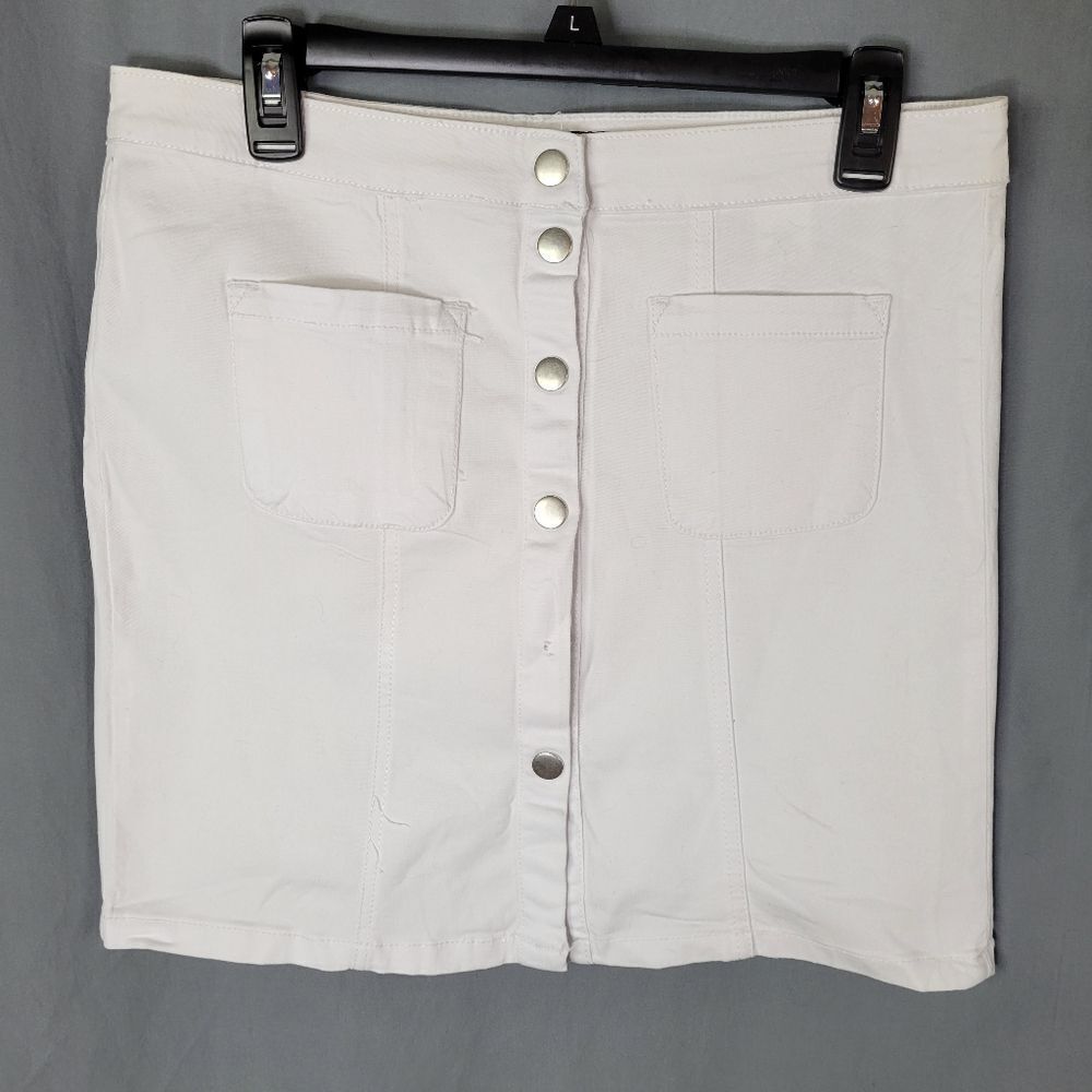 American Bazi White Denim Mini Skirt‎ Size L